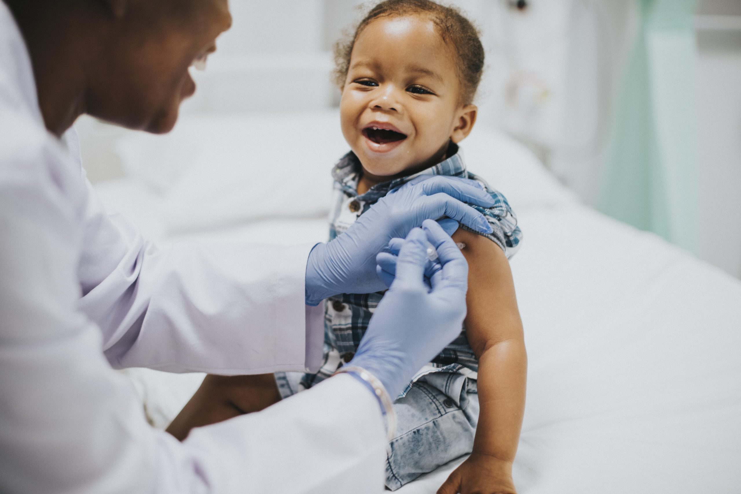 a vacinação em crianças é fundamental